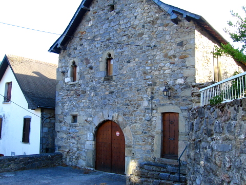 Pyrenees - Bearn - MAISON EN PIERRE (898 m) 