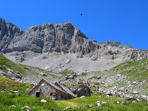 Pyrenees - Bearn - CABANE ET PIC SOUM COUY (1685 m)