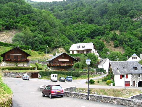 Pyrenees - Bearn - CHALETS (640 m)