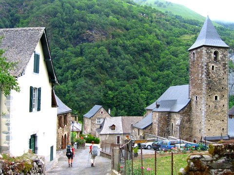 Pyrenees - Bearn - EGLISE DE BORCE (651 m)