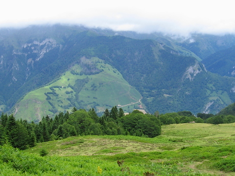 Pyrenees - Bearn - VALLEE DEPUIS LE COL DE BARRANCQ (1601 m)