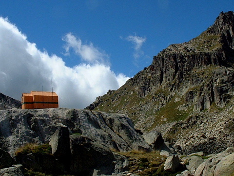 Aiguilles Saboredo et Refuge Mataro