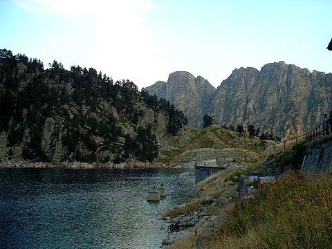 Pyrenees - Encantats - REFUGE RESTANCA (2000 m)