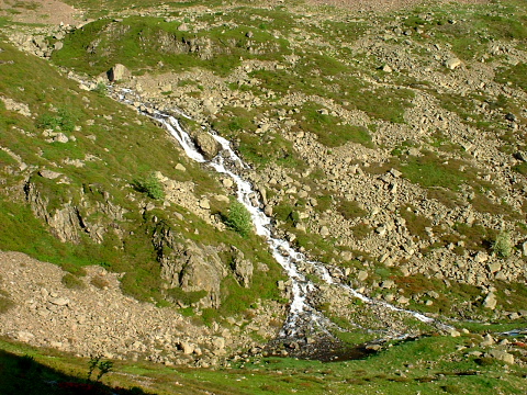 Pyrenees - Hautes Pyrenees - CASCADE DU GAVE D'ILHEOU (1988 m)