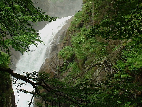 Pyrenees - Hautes Pyrenees - CASCADE DU CERISET (1244 m) 