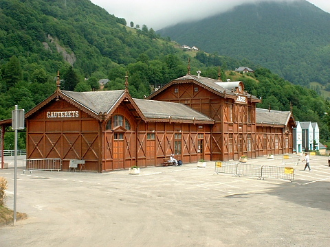 Pyrenees - Hautes Pyrenees - GARE DE CAUTERETS (930 m)