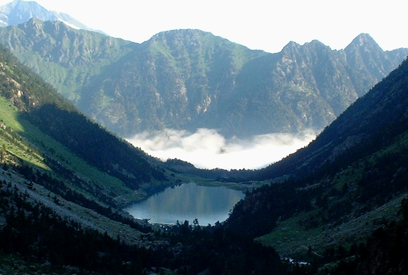 Pyrenees - Hautes Pyrenees - LAC DE GAUBE ET SOUM DE PROCABARRA (1730 m)