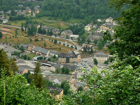 Pyrenees - Hautes Pyrenees - VUE GLOBALE DE CAUTERETS (1050 m)