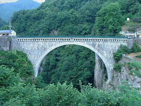 Pyrenees - Hautes Pyrenees - PONT NAPOLEON (751 m)