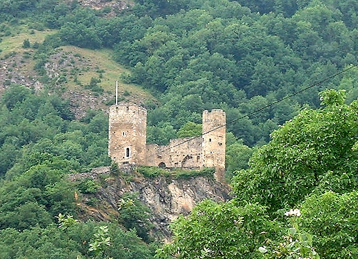 Pyrenees - Hautes Pyrenees - CHATEAU STE MARIE DE LUZ (766 m)