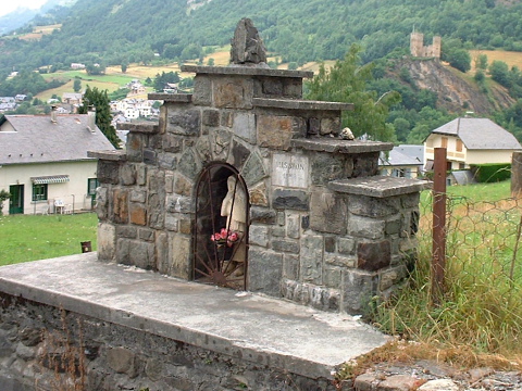 Pyrenees - Hautes Pyrenees - ORATOIRE DE VILLENAVE (799 m) 