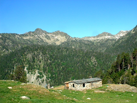 Pyrenees - Hautes Pyrenees - CABANE DE BASTAN (2064 m)
