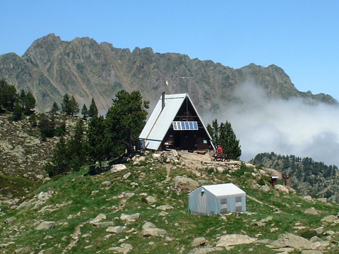 Pyrenees - Hautes Pyrenees - REFUGE CAMPANA (2410 m)