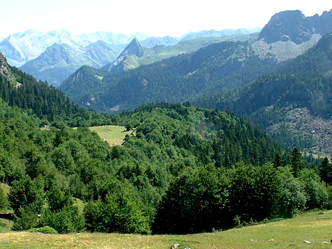 Pyrenees - Tour du Pic du Midi d'Ossau - COL LONG D'AYOUS VERS BIOUS (1703 m)