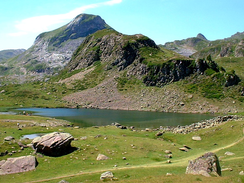 Pyrenees - Tour du Pic du Midi d'Ossau - LACS D'AYOUS - LAC DE MIEY (1904 m)