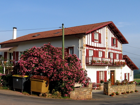 Pyrenees - Pays Basque - OLHETTE (95 m)