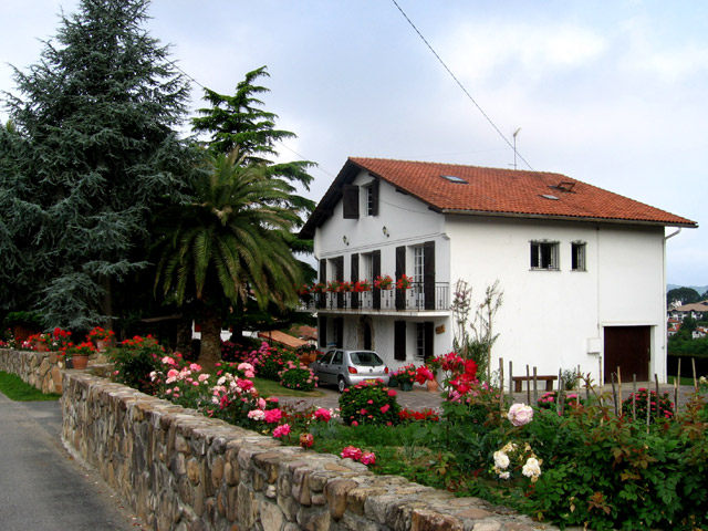 Pyrenees - Pays Basque - VILLA D'HENDAYE (12 m)