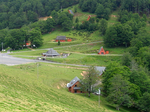 Pyrenees - Pays Basque - CHALETS D'IRATY (1327 m)