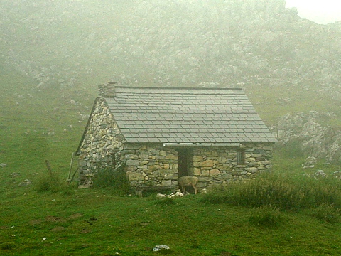 Pyrenees - Pic du Midi - CABANE D'ORDINCEDE (1350 m)