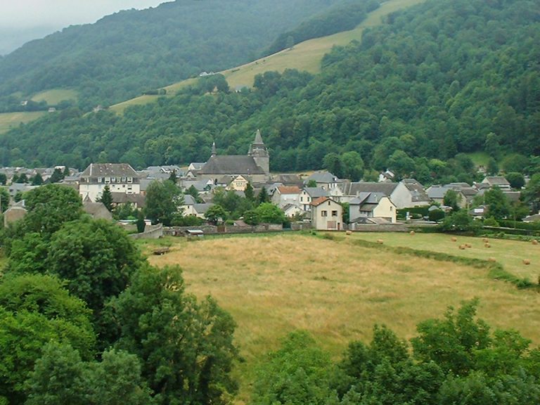 Campan Ste Marie de Campan Pic du Midi de Bigorre